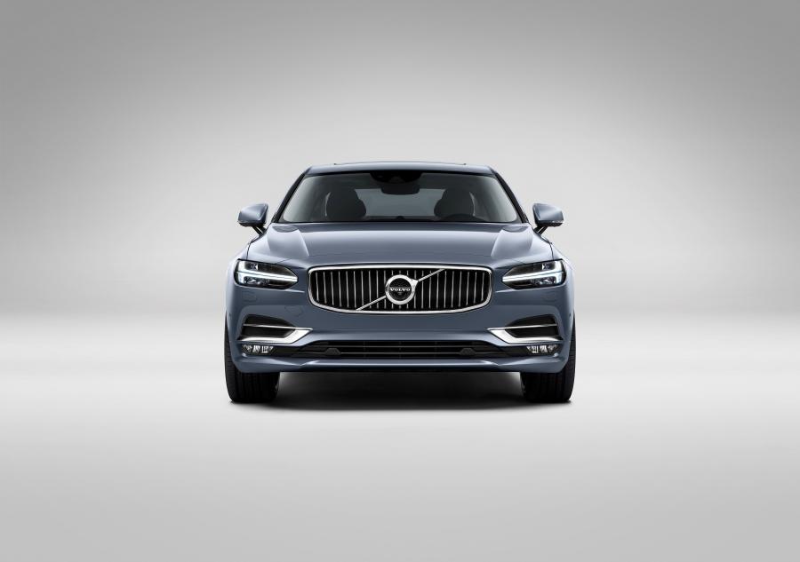  Volvo S90 T6 Inscription 2016 года  (фото 23 из 84)